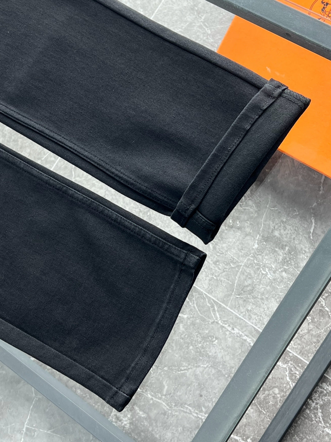 LV Black Jeans 492645