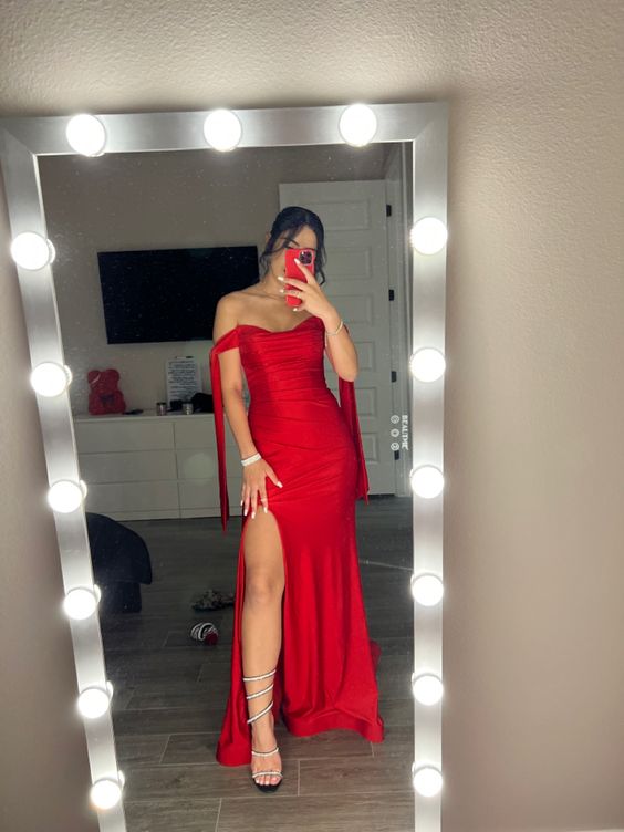 Charming Red Off Shoulder Evening Dress With Side Split cg25134