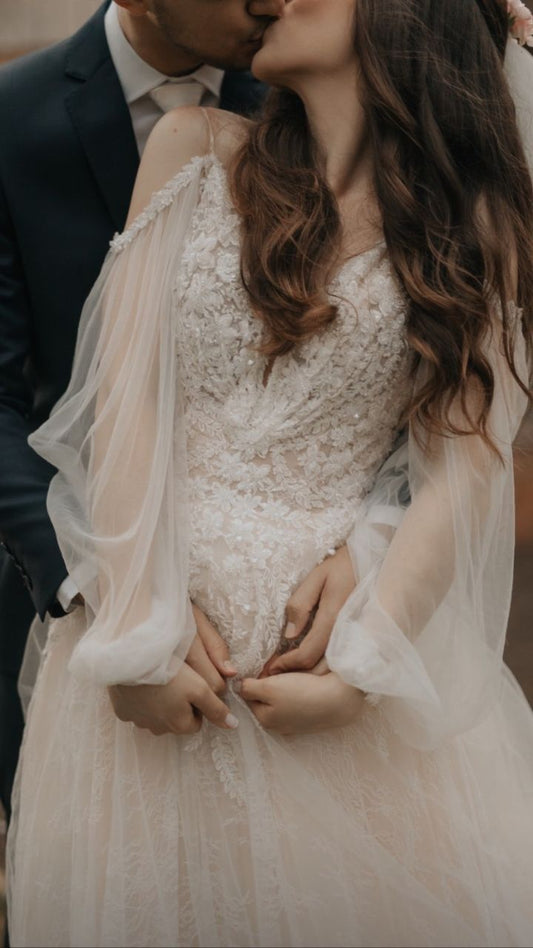 A Line Tulle Off Shoulder wedding dress Elegant Princess Bridal Gown S7052