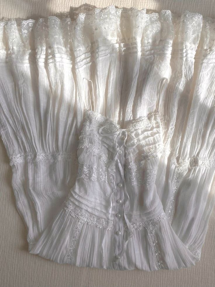 A Line White Lace Prom Party Dresses Unique Evening Dress Vintage Princess Dress cg26020
