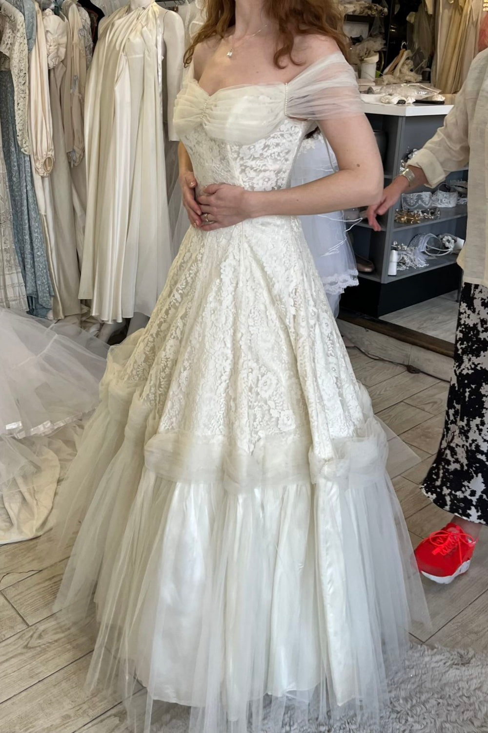 formaldressy-White Exquisite Tulle Lace Long Fairy Wedding Dress gh5836