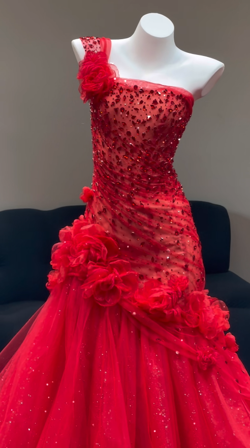 Vintage Red Prom Dress Tulle Sheath Strapless Evening Dress ED06780
