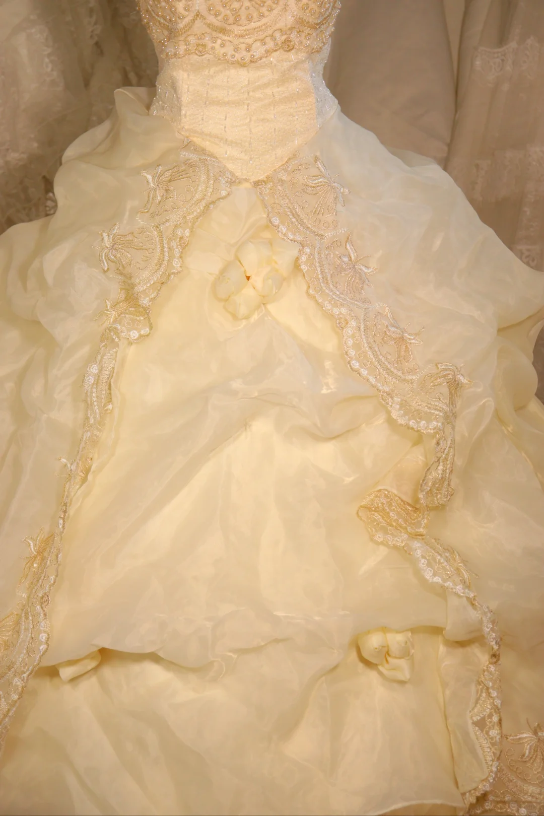 A Line Vintage Long Wedding Dresses Princess Bridal Gown        S6883