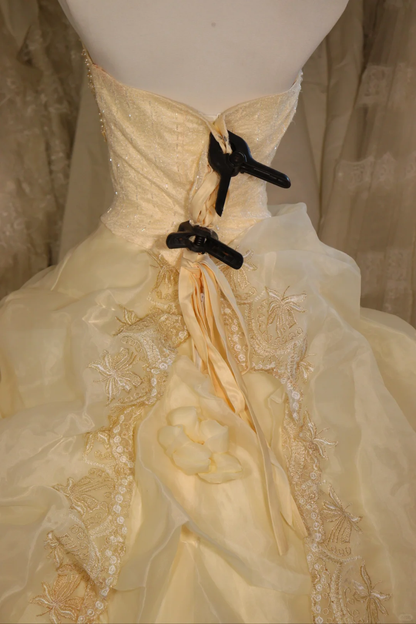 A Line Vintage Long Wedding Dresses Princess Bridal Gown        S6883