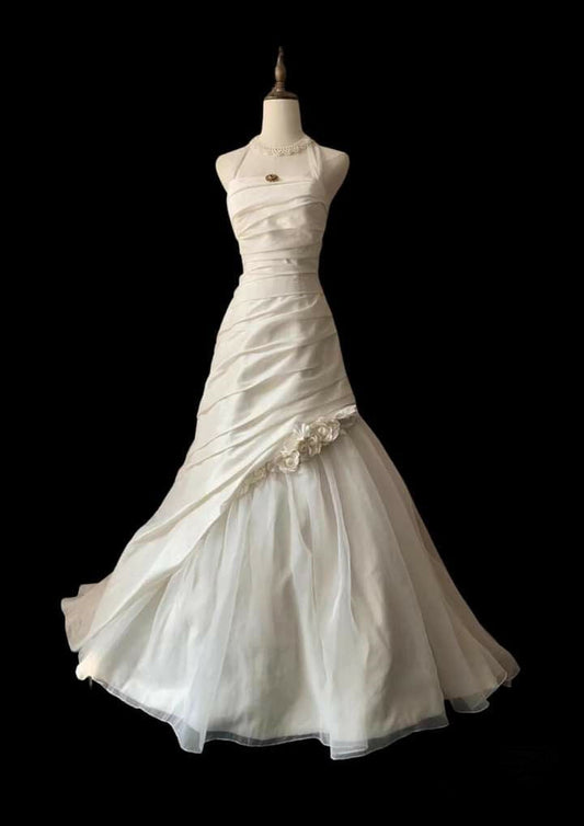 A-Line Satin Tulle Wedding Dress Elegant Long Wedding Party Dress     S6590