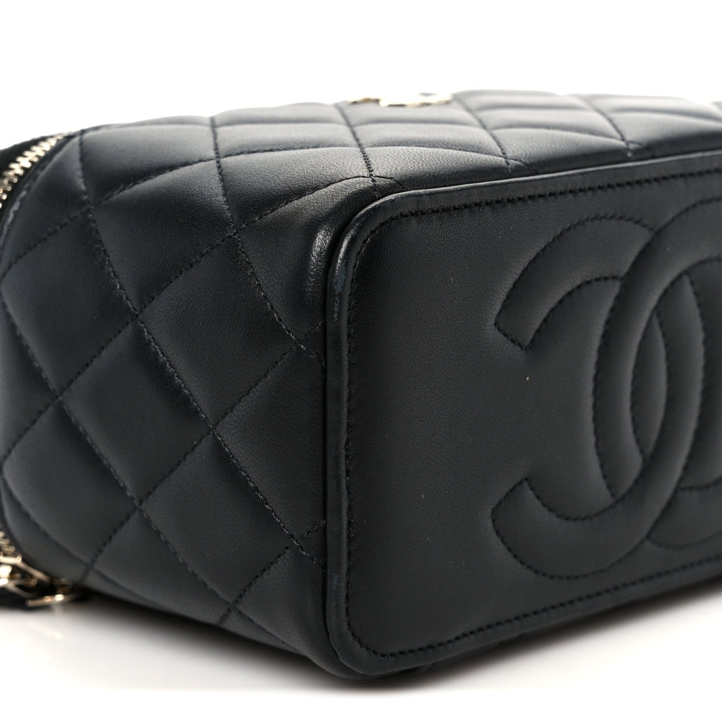 Lambskin Quilted Small Top Handle Vanity Case With Chain Black