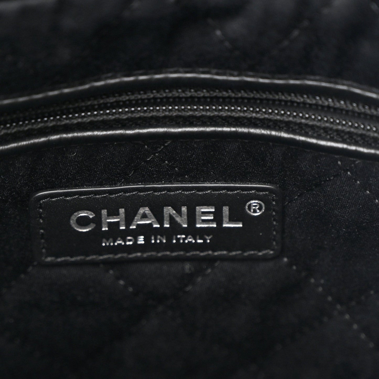 Shiny Calfskin Quilted Small Chanel 22 Black