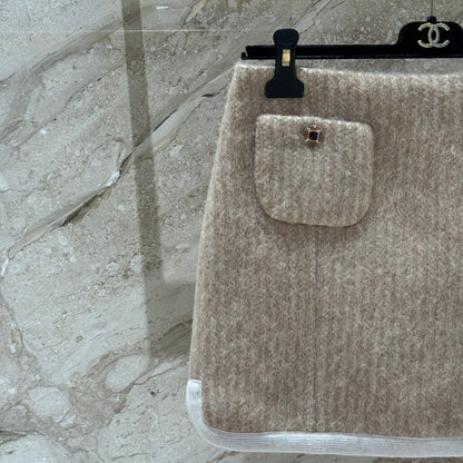 CHANEL 25S KNIT MIDI SKIRT 530