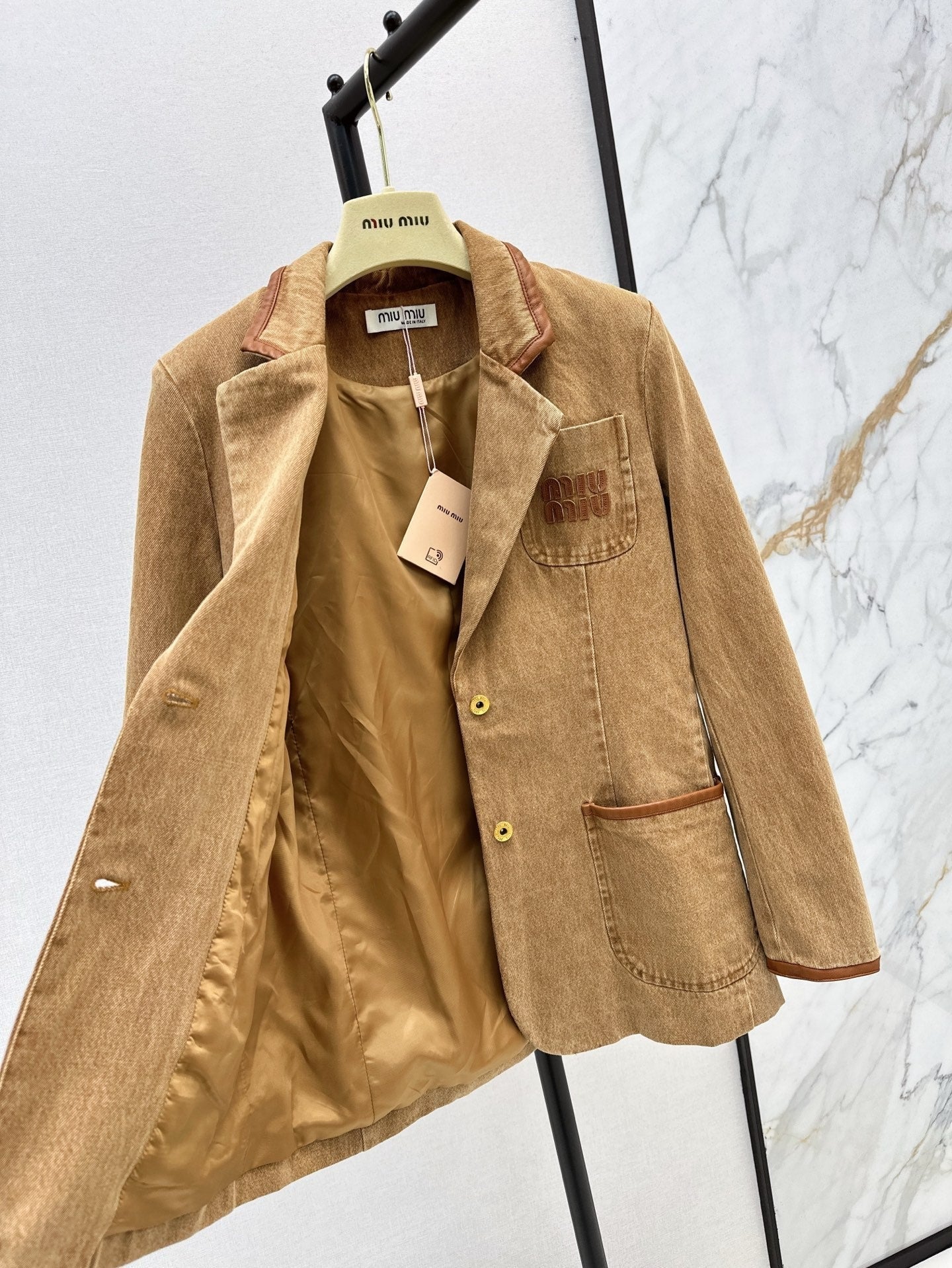 MIUMIU BLAZER STYLE 601