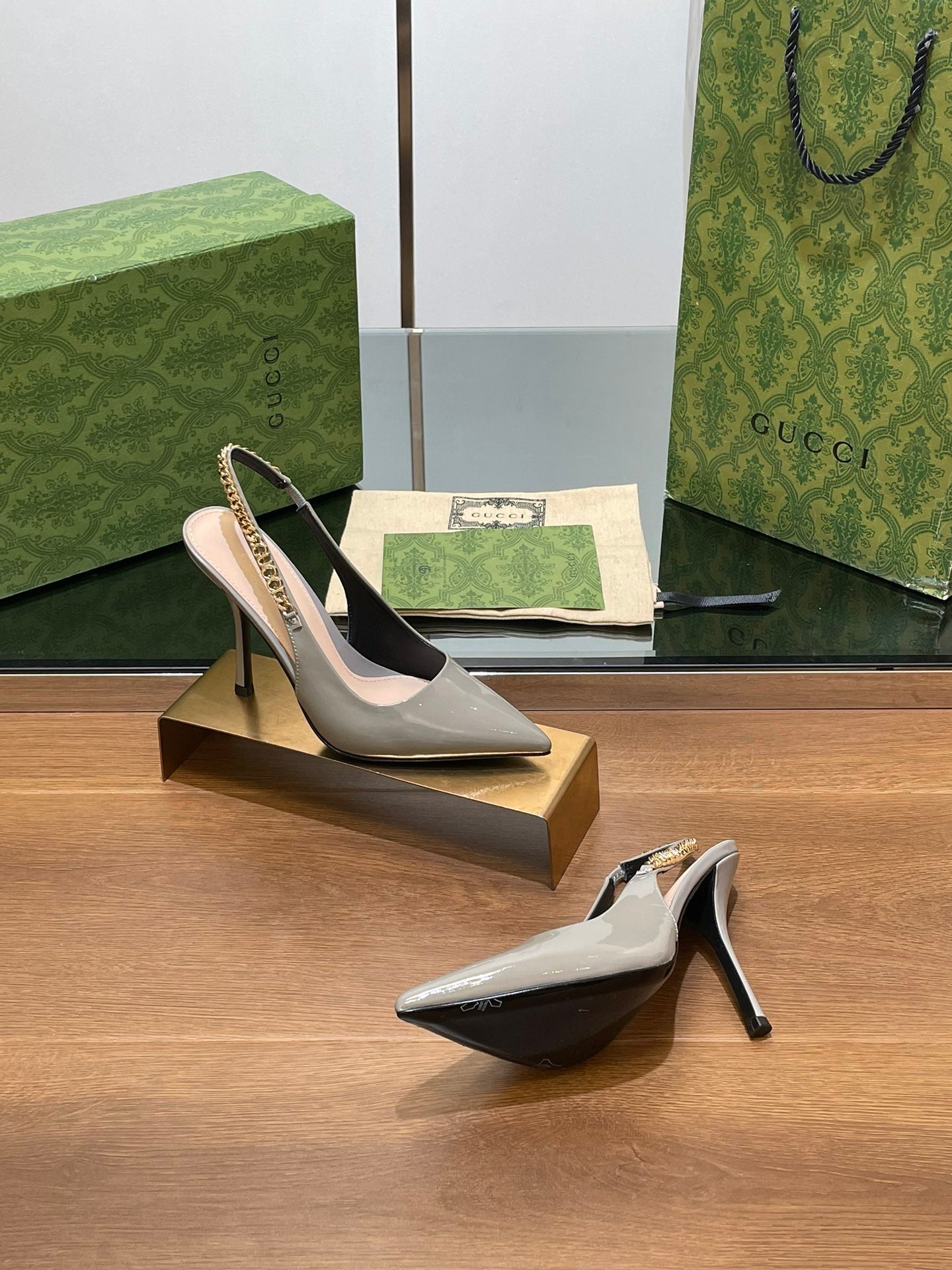 GG HIGH SLINGBACK 10.5 CM IN DOVE GREY GLOSSY CALFSKIN