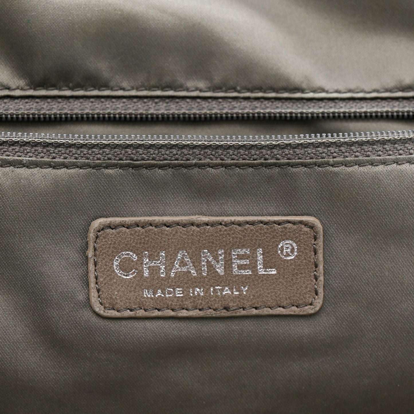 Lambskin Quilted Sharpei Frame Tote Black