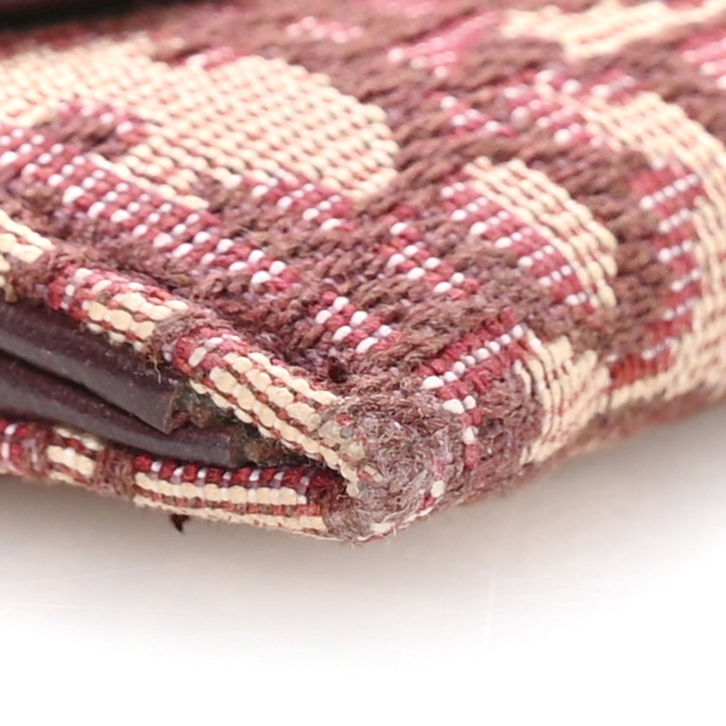 Oblique Saddle Chain Long Wallet Bordeaux