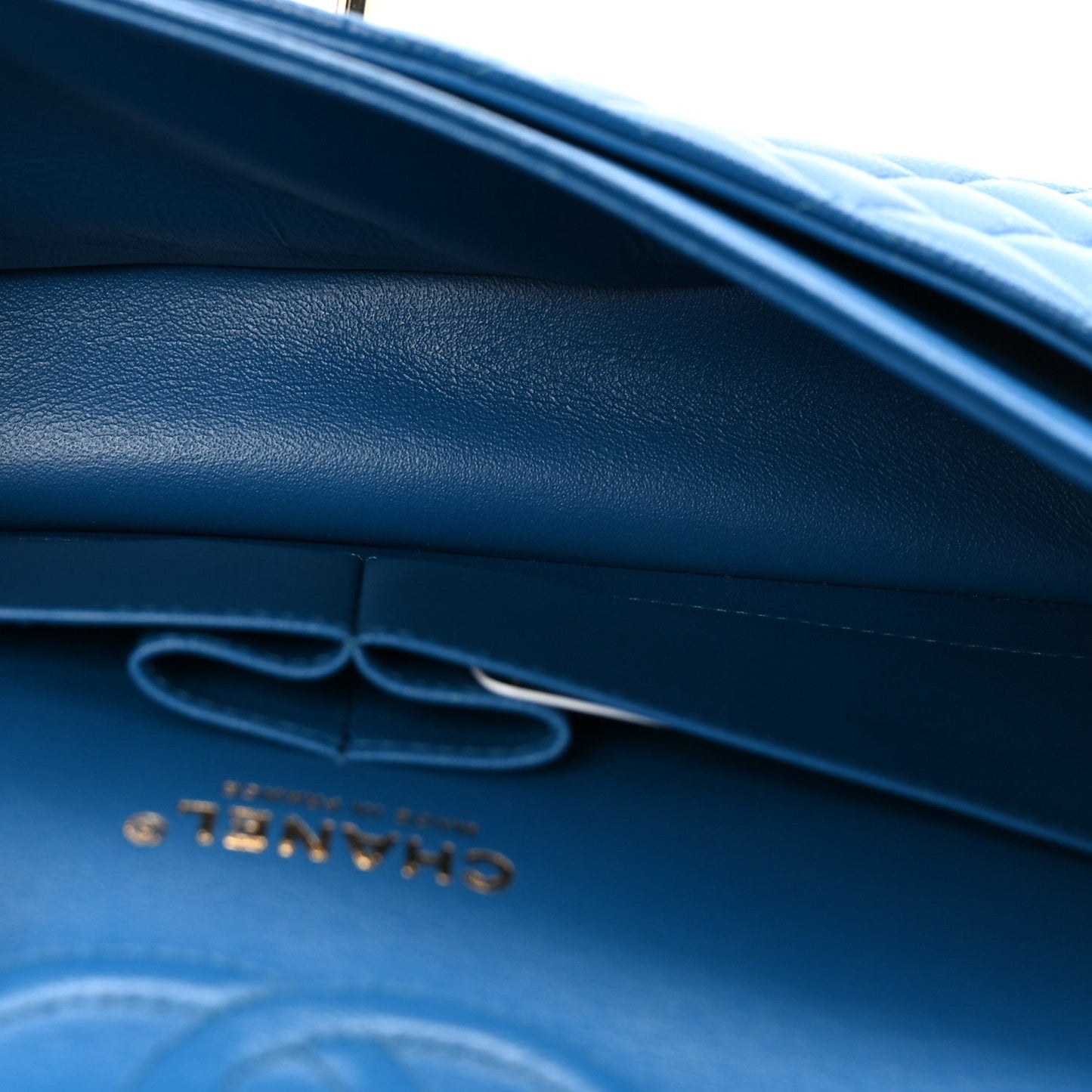 Caviar Quilted Medium Double Flap Blue