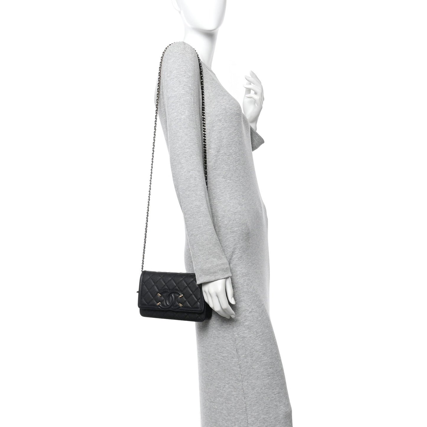 Caviar Quilted CC Filigree Wallet On Chain WOC Black