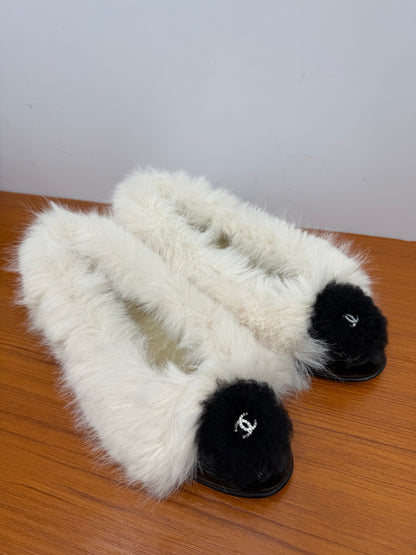 CC Coco Neige 25/26 Ballet Flats Black Suede White Furry