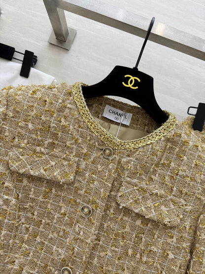 CC 25 Wool Gold Yarn Tweed Suit
