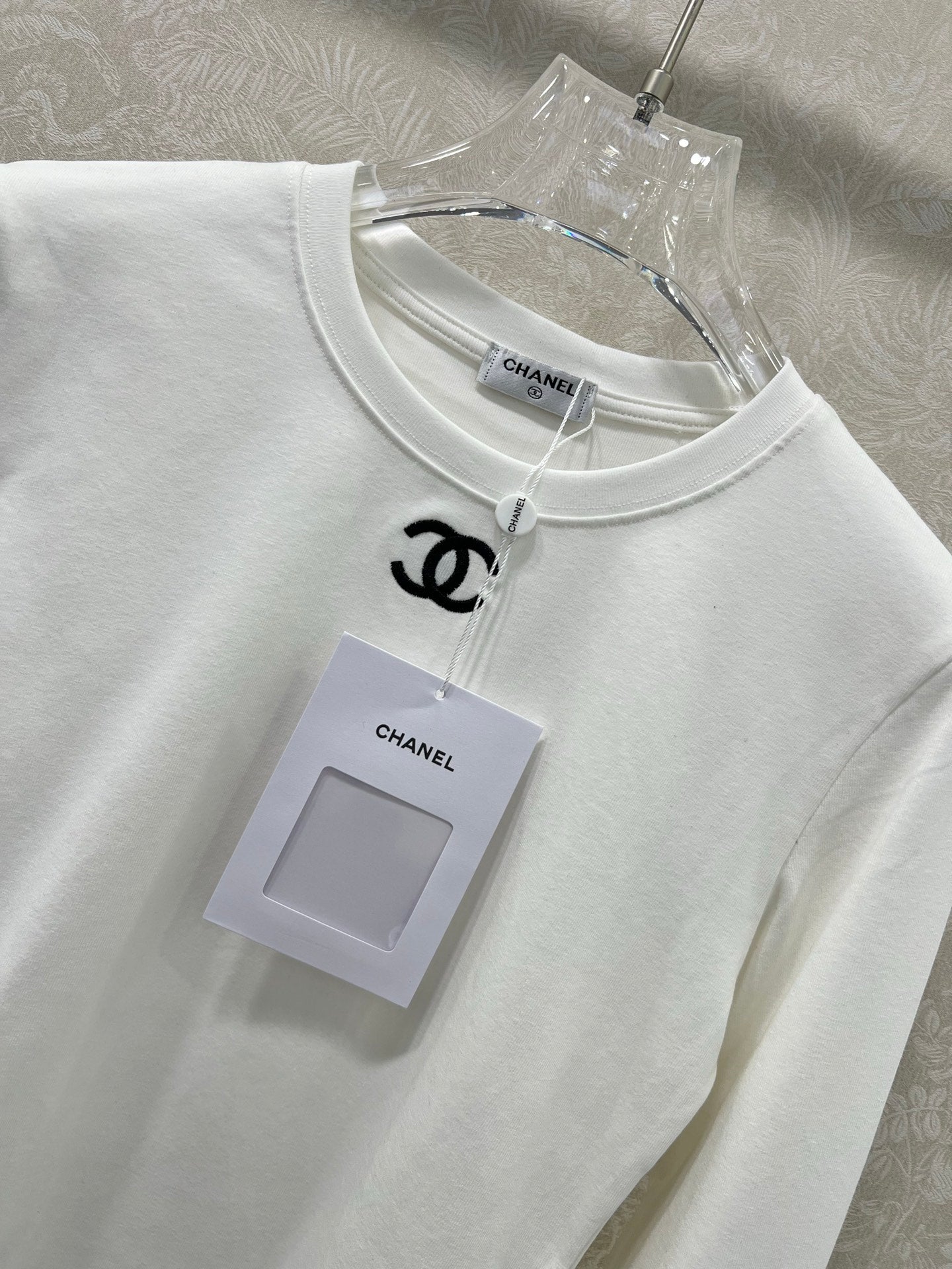 CC 25 Long-Sleeved Base Top White Cotton