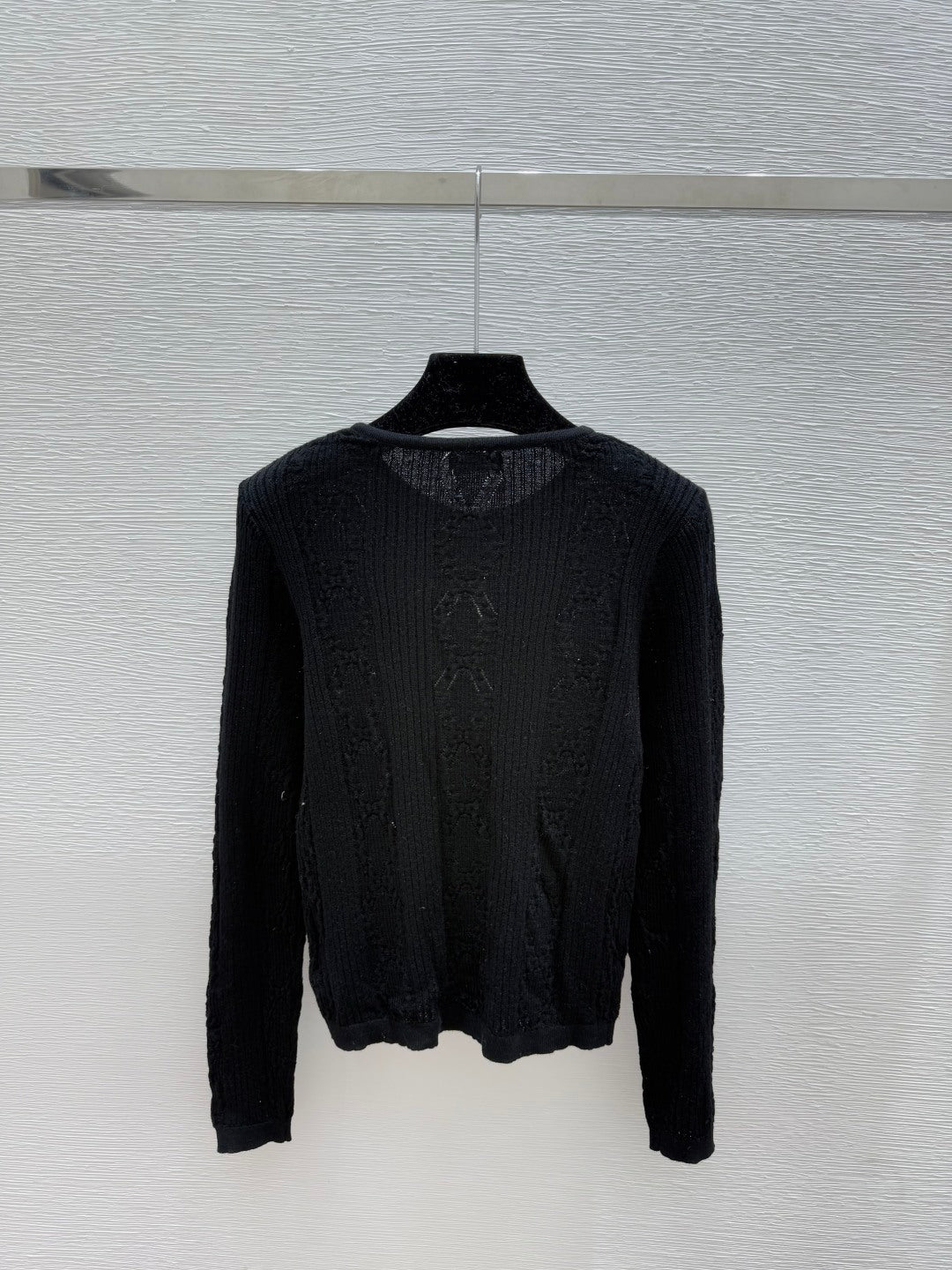 CC 25 Hollow Crew Neck Knit Long Sleeve Cardigan Wool