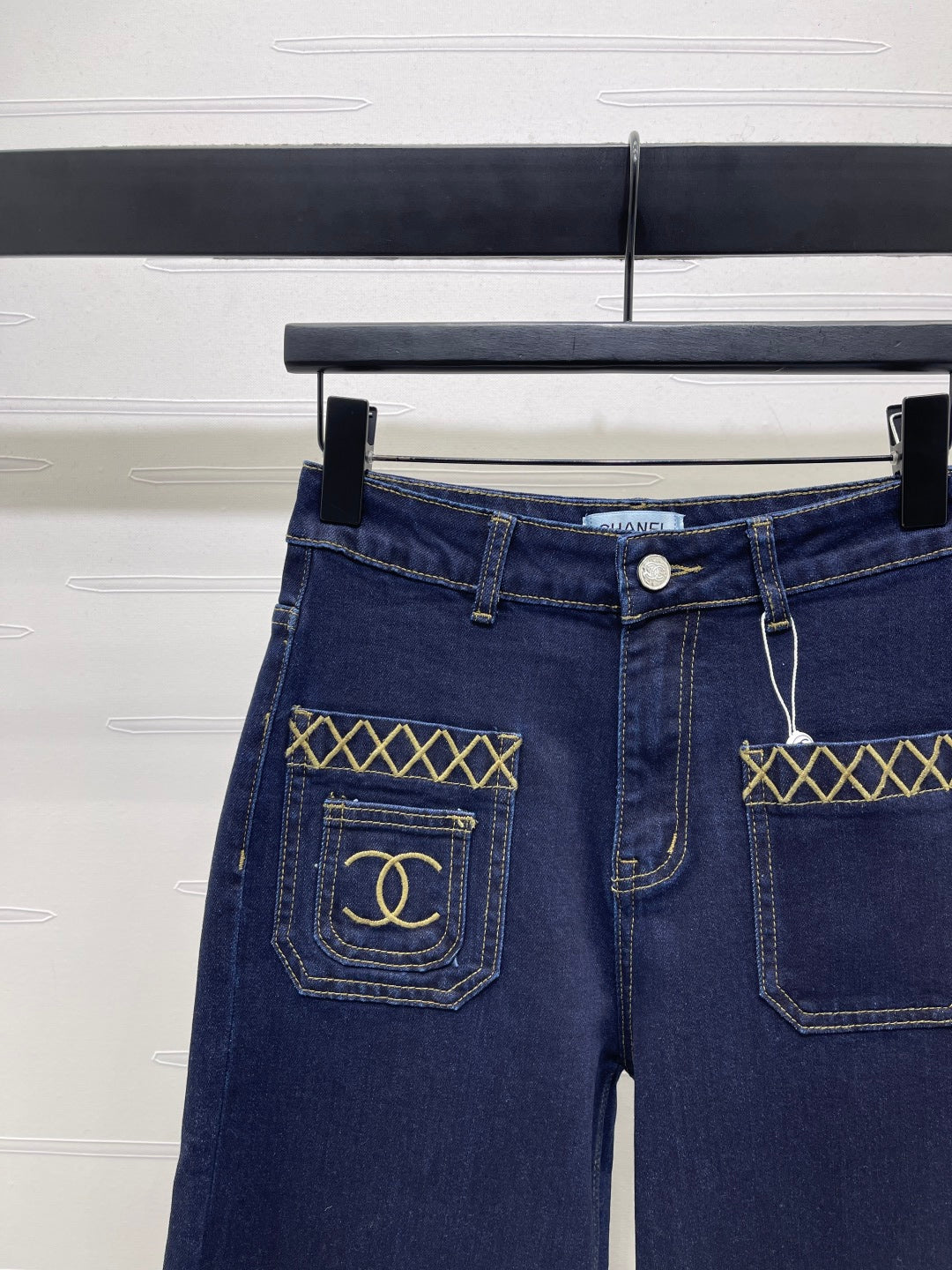 CC 25 Pocket-embroidered Double Cs high-waisted straight-leg jeans