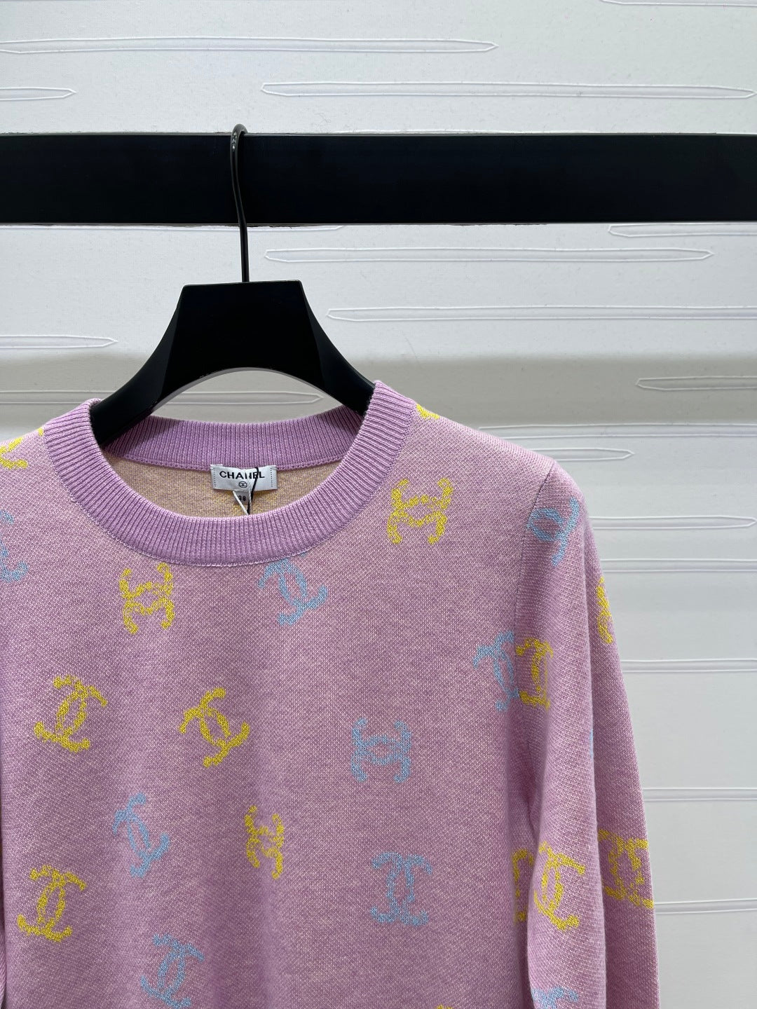 CC 25 Jacquard Long-Sleeved Pullover Sweater Pink Wool