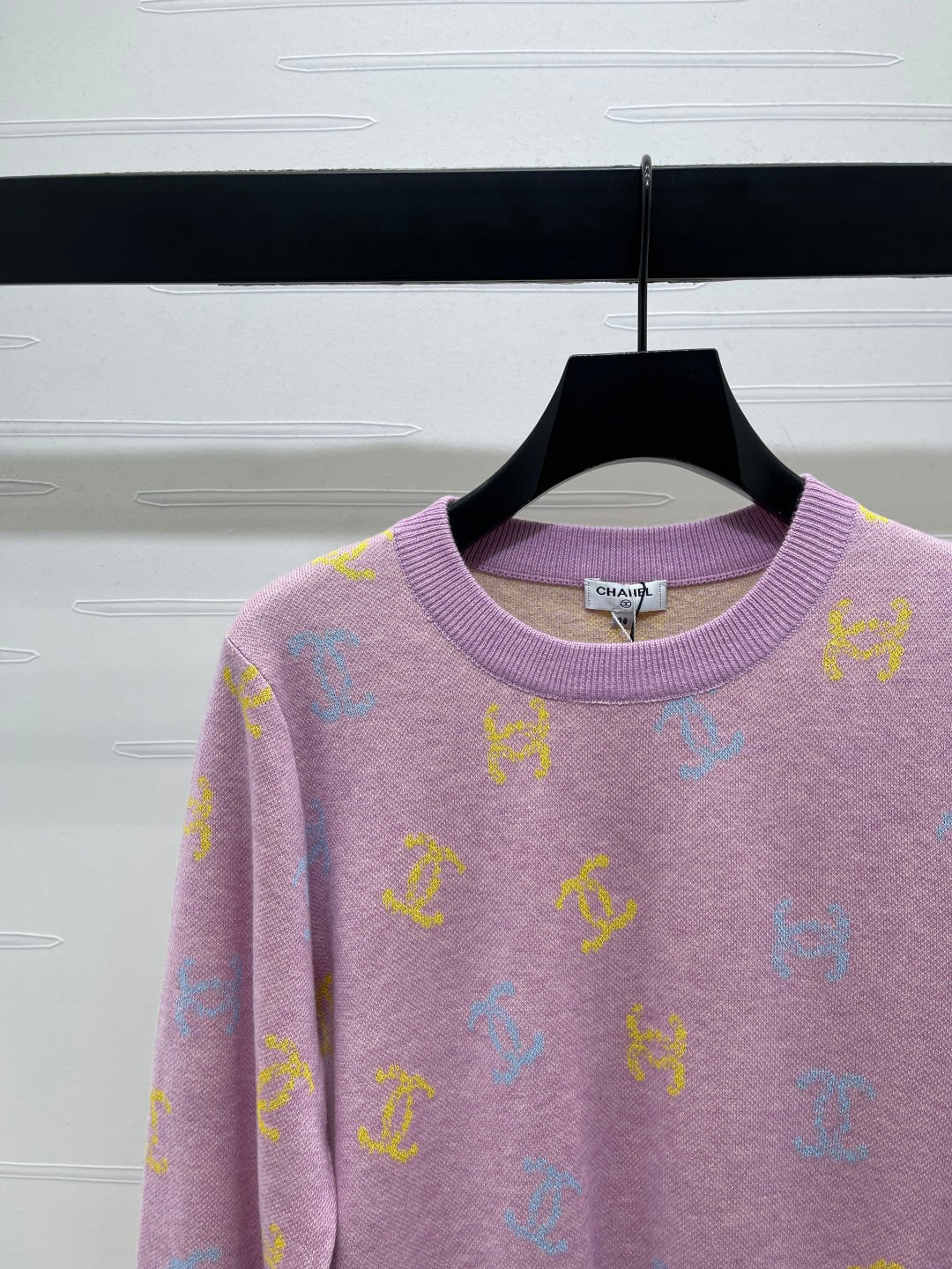 CC 25 Jacquard Long-Sleeved Pullover Sweater Pink Wool