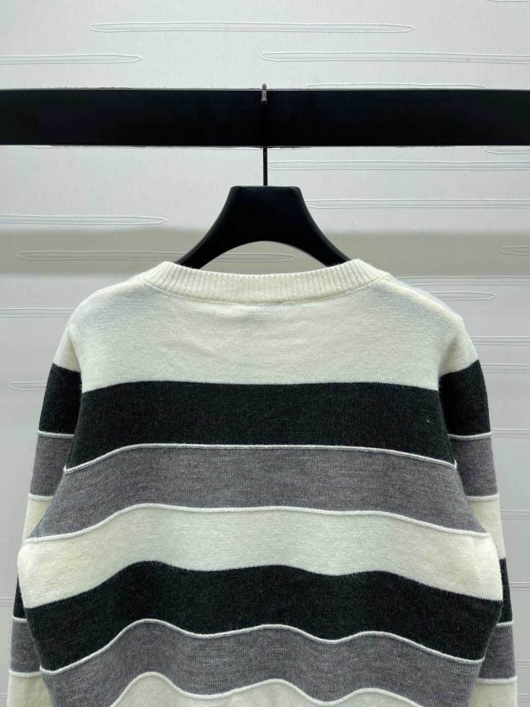 CC 25 Round-Neck Knitted Wool Cashmere Striped Cardigan