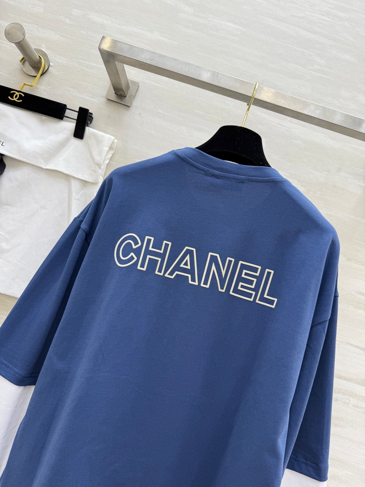 CC 25 Fake Two-Piece Design Long-Sleeved Sweater