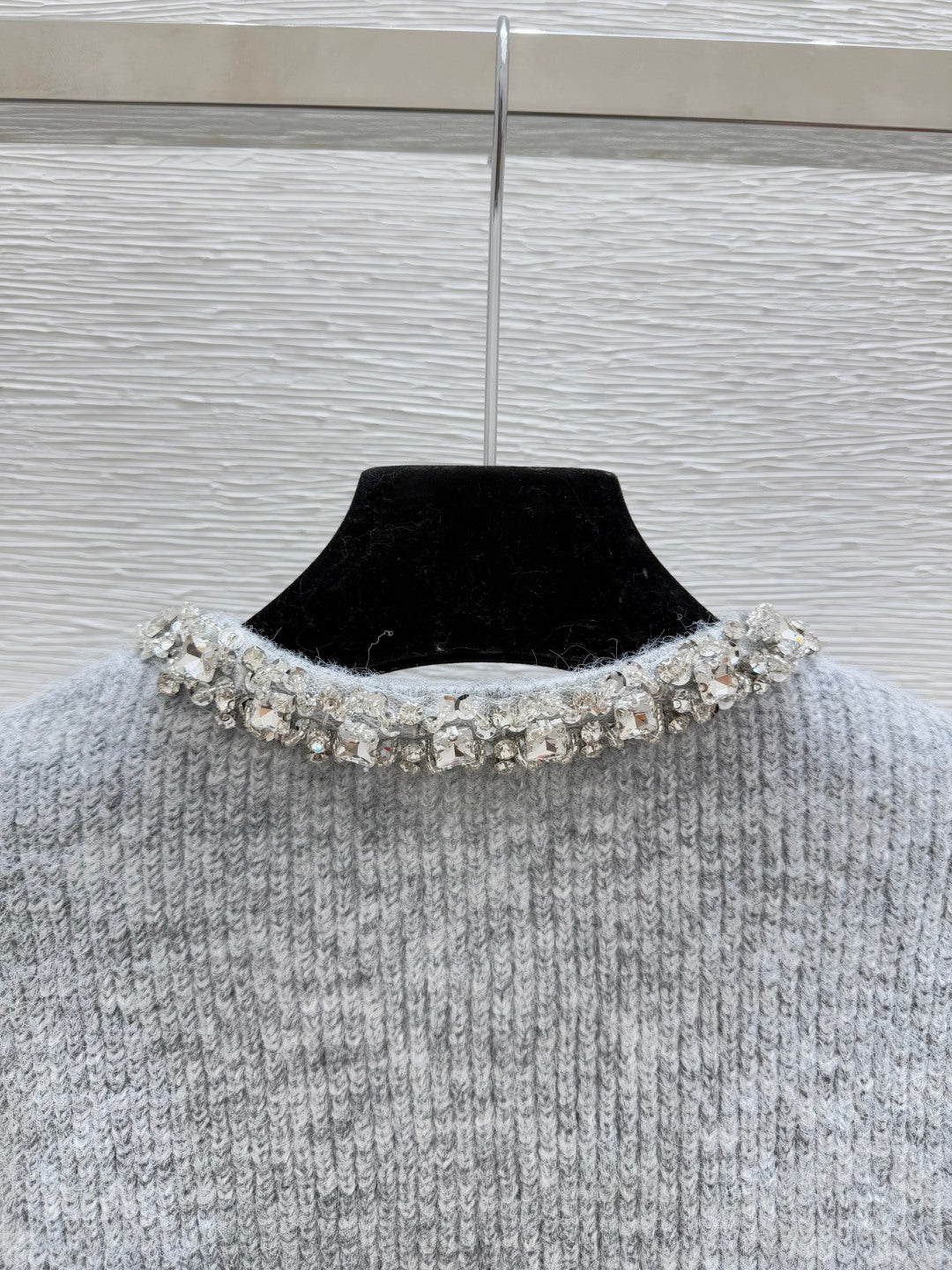 CC 25F Heavy Beaded CrewNeck Knit Wool Long-Sleeved Cardigan