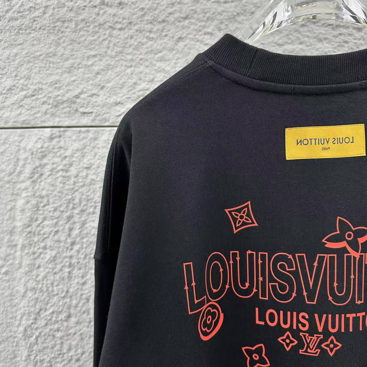 LV Long-Sleeve Crew Neck Sweatshirt 492277