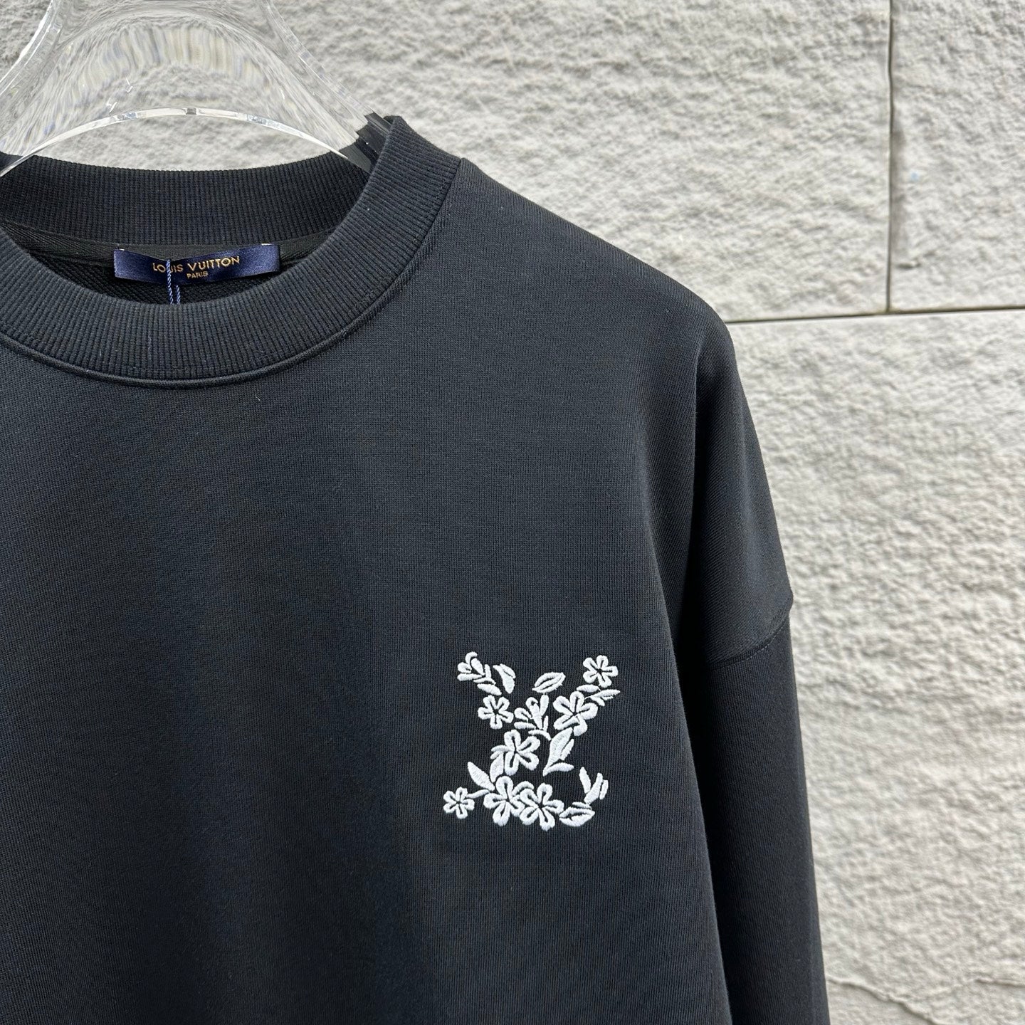 LV Long-Sleeve Crew Neck Sweatshirt 492269
