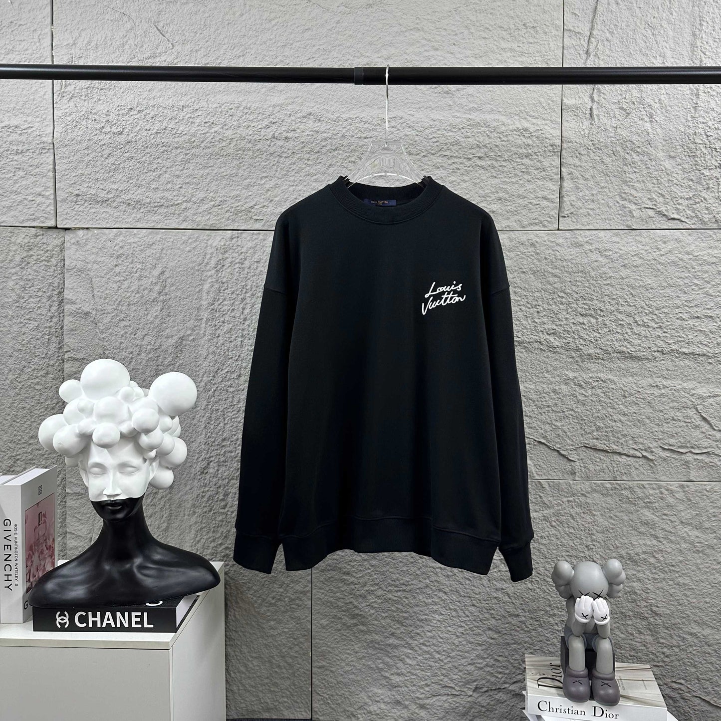 LV Long-Sleeve Crew Neck Sweatshirt 492263