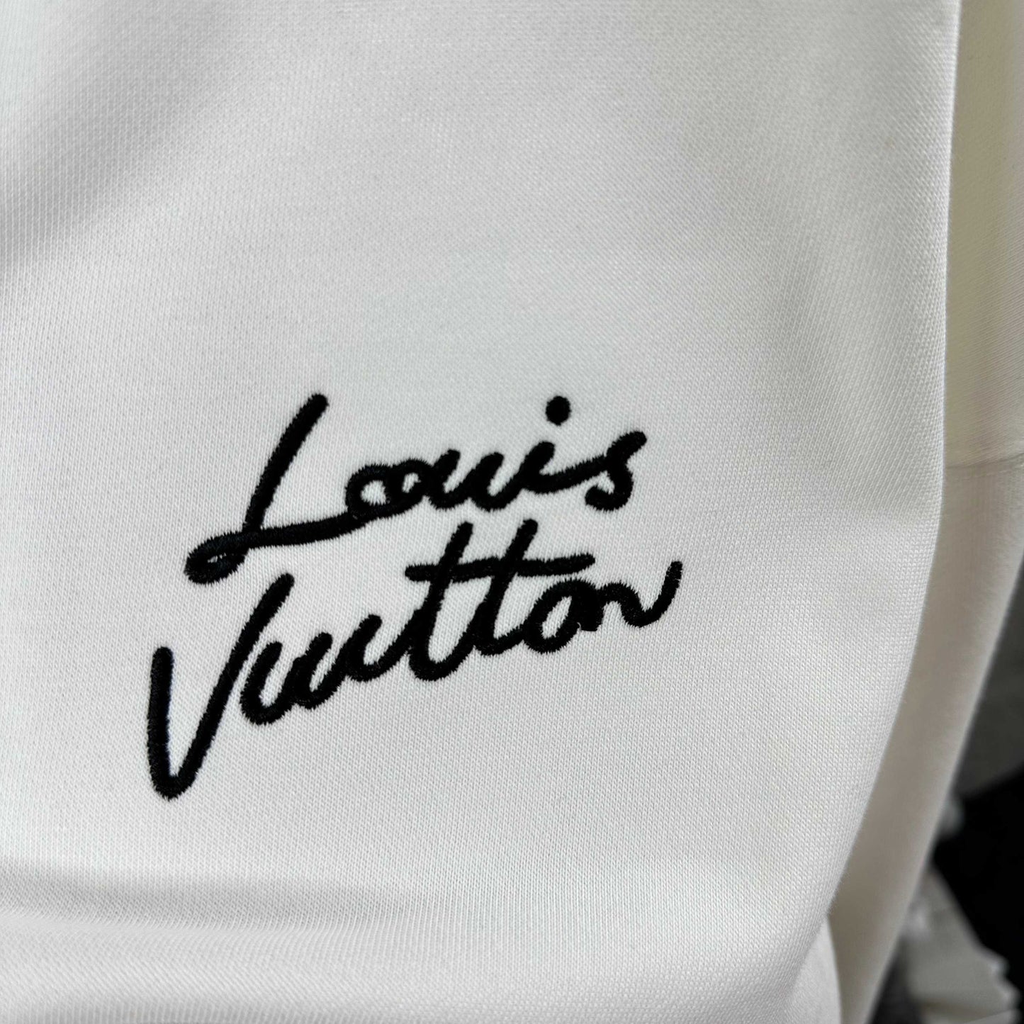 LV Long-Sleeve Crew Neck Sweatshirt 492261