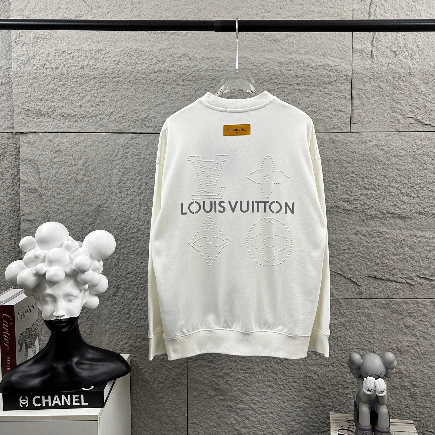 LV Long-Sleeve Crew Neck Sweatshirt 492253
