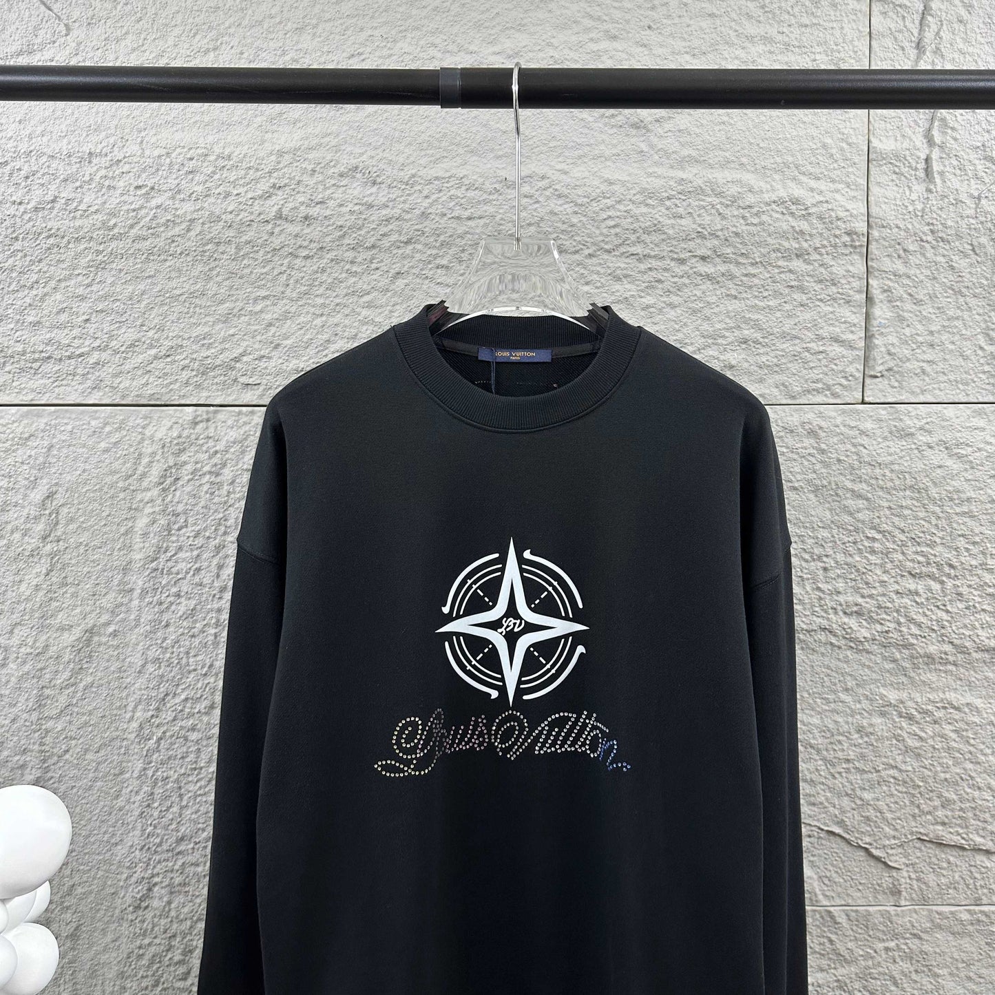 LV Long-Sleeve Crew Neck Sweatshirt 492211