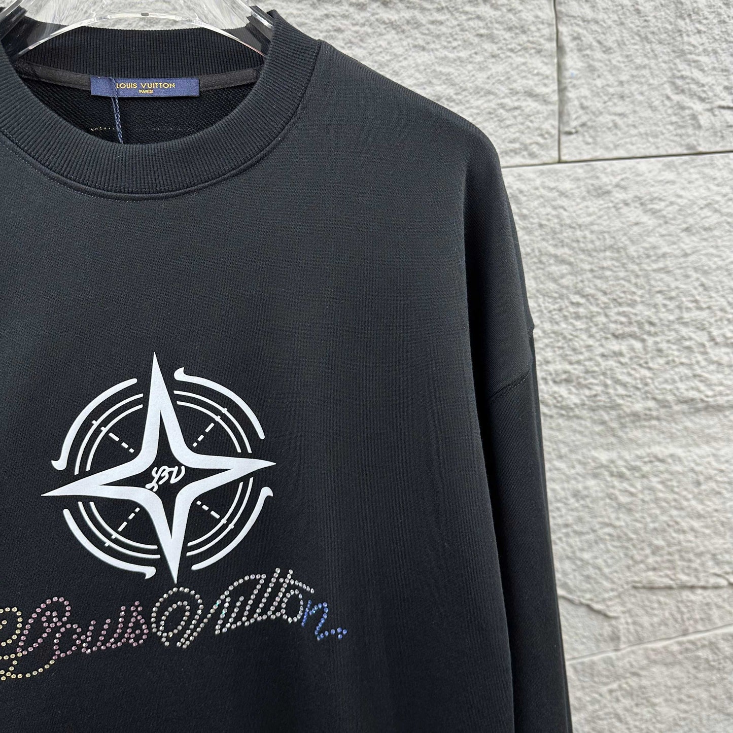 LV Long-Sleeve Crew Neck Sweatshirt 492211