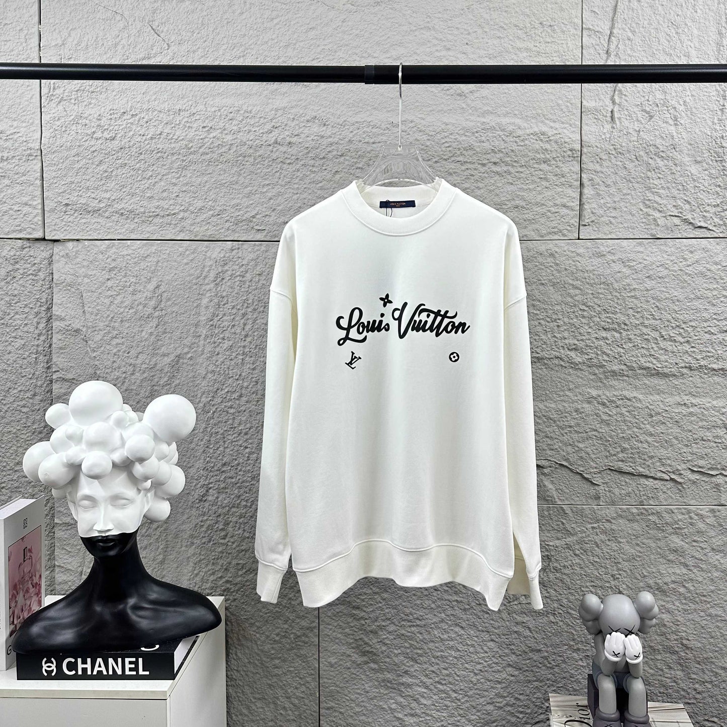 LV Long-Sleeve Crew Neck Sweatshirt 492183