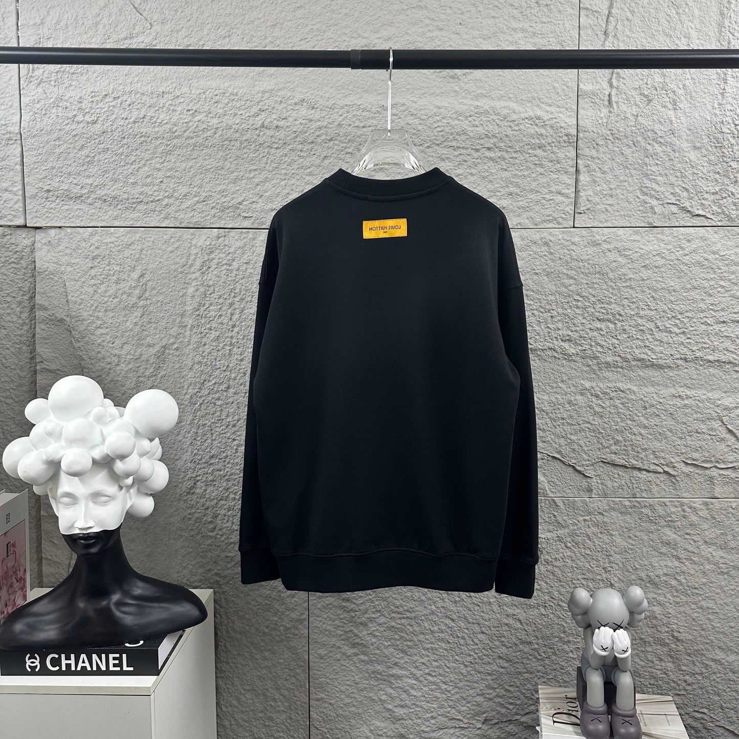 LV Long-Sleeve Crew Neck Sweatshirt 492177