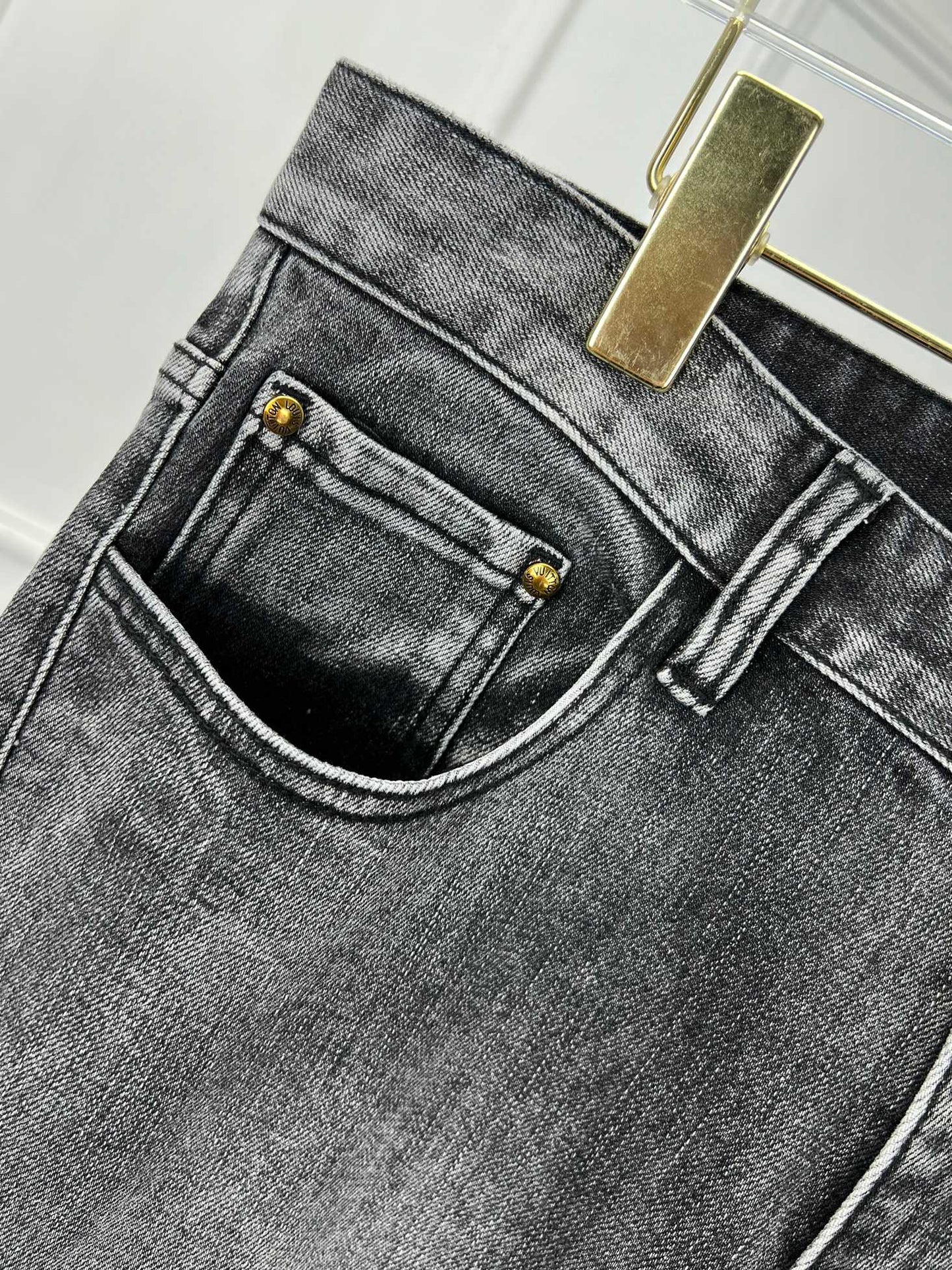 LV Gray Jeans 492678