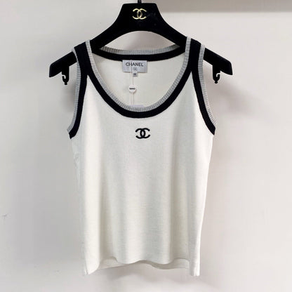 Chanel Two-Tone Vest White in Wool 125484
