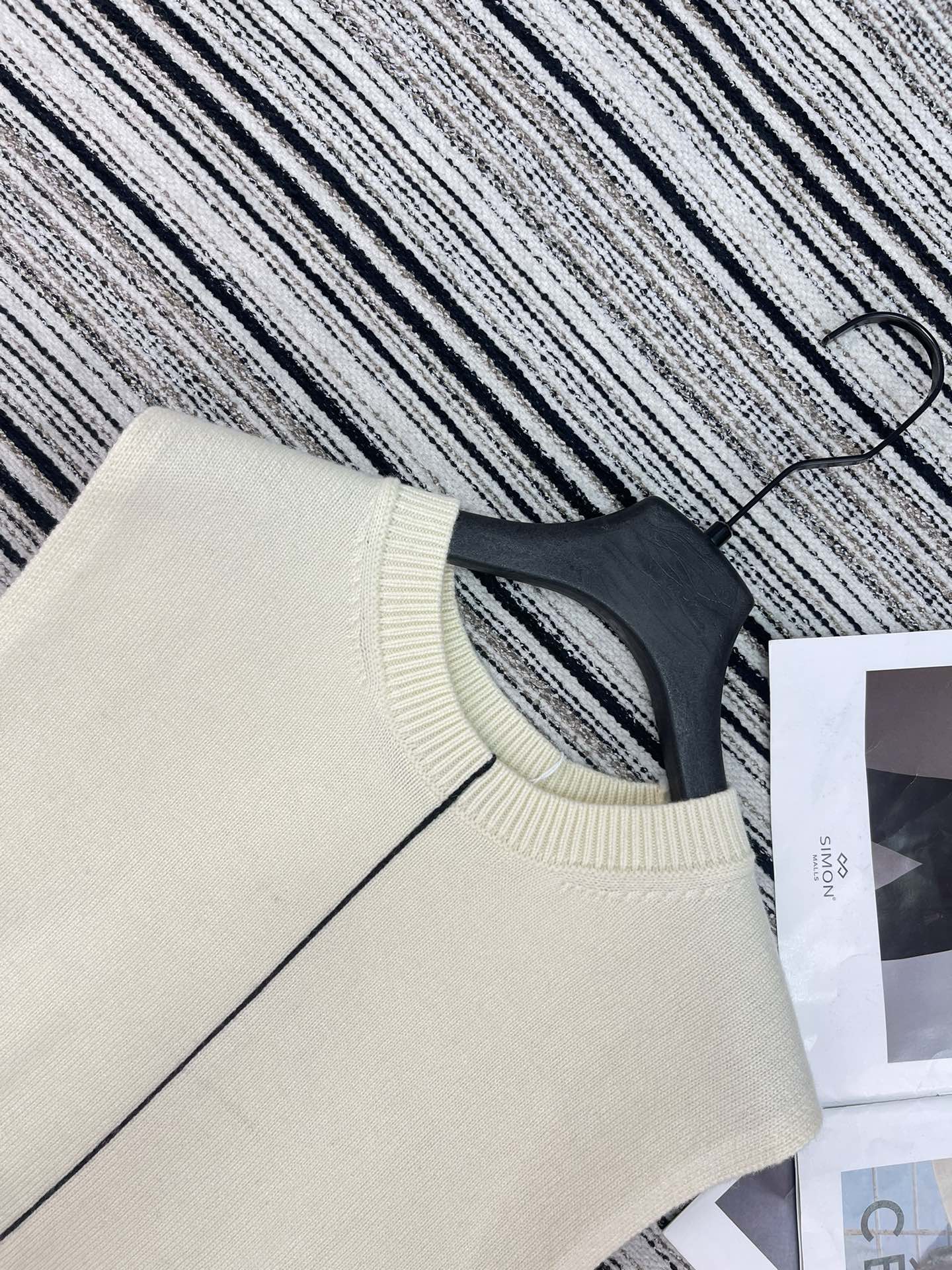Chanel Vest Cream in Cashmere 133571