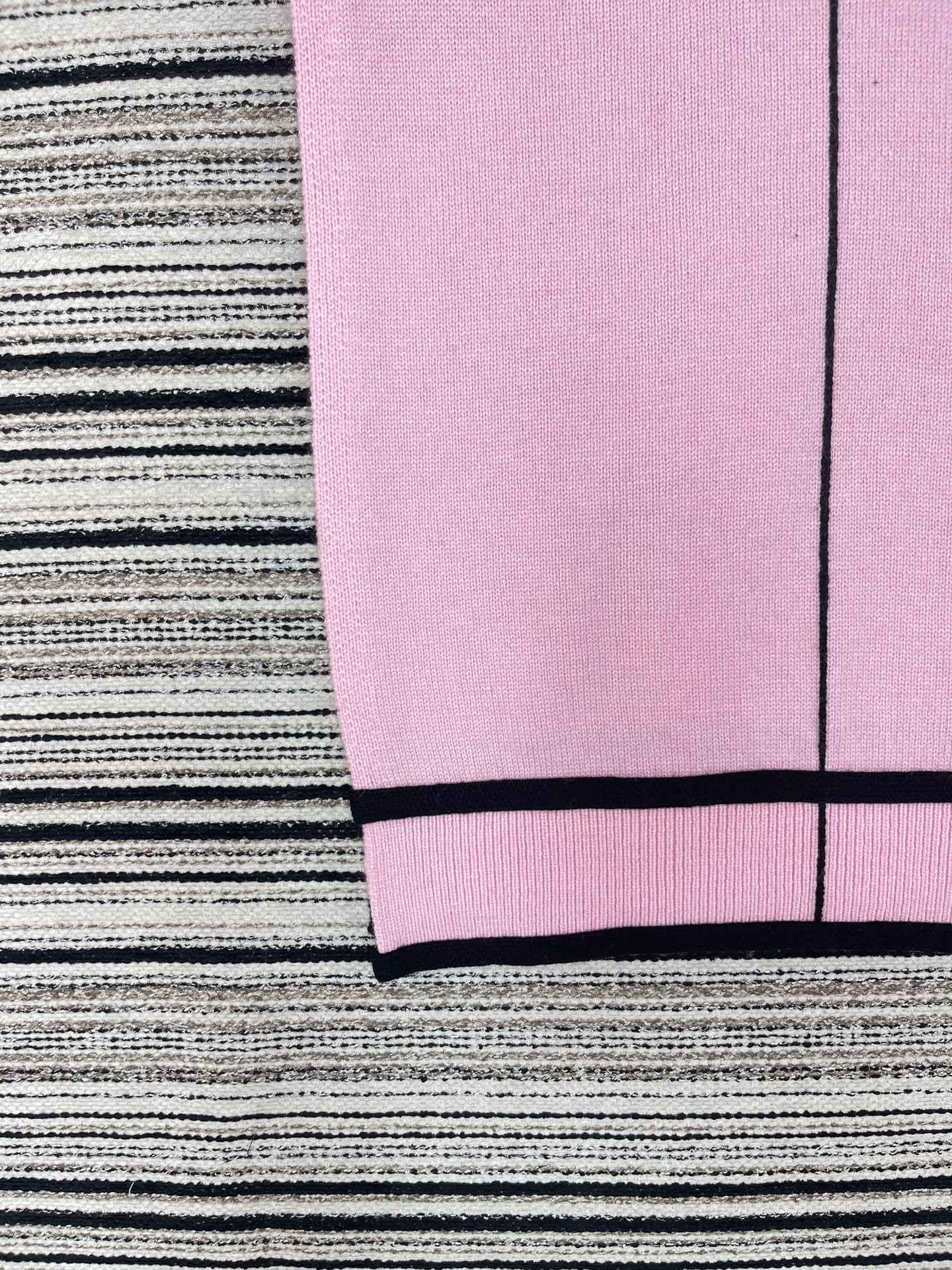 Chanel Vest Pink in Cashmere 133566