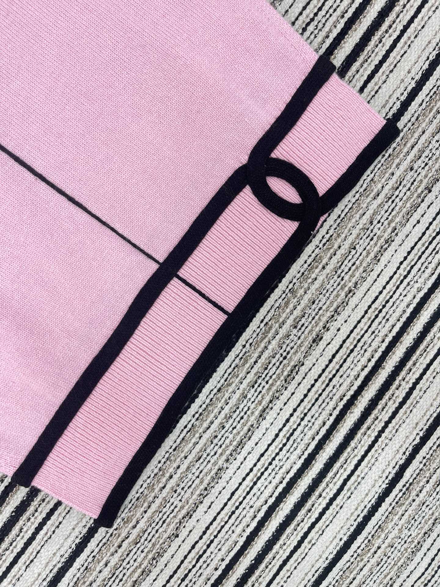 Chanel Vest Pink in Cashmere 133566