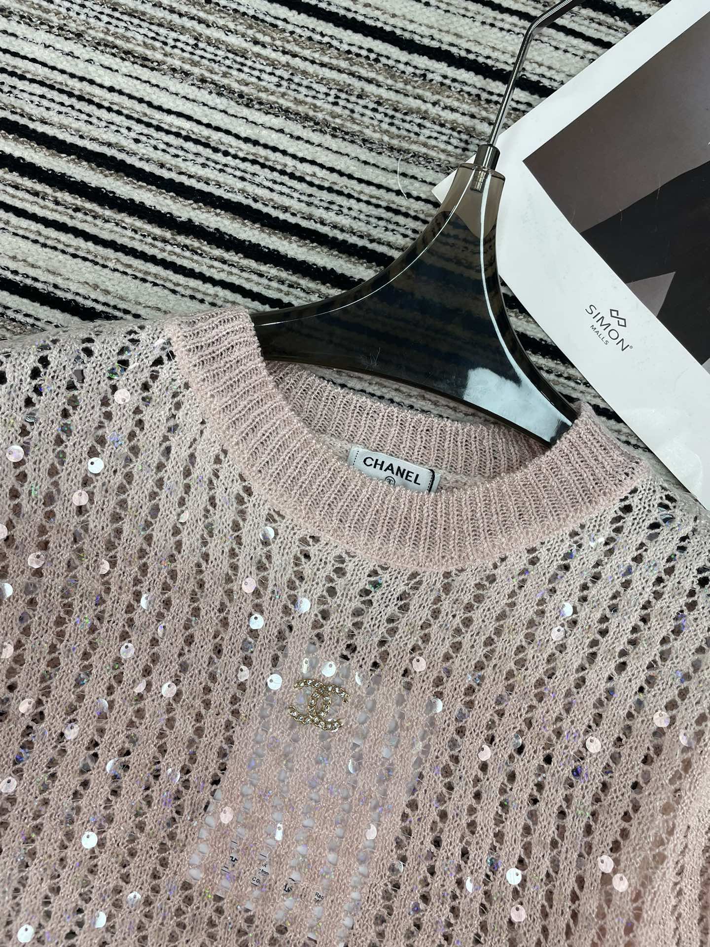 Chanel Knit Short-sleeve Pink in Wool 133523