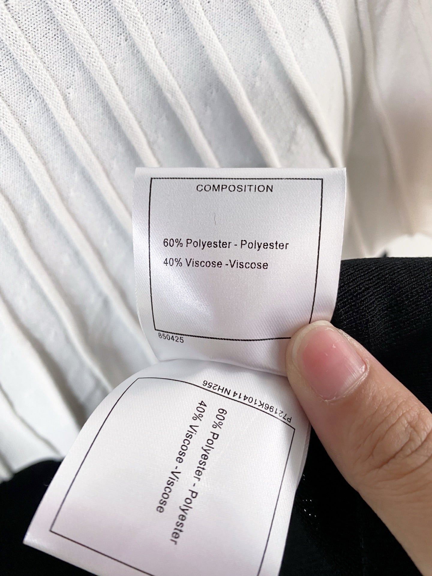 Chanel Two-Tone Vest Black White in Polyester 125433