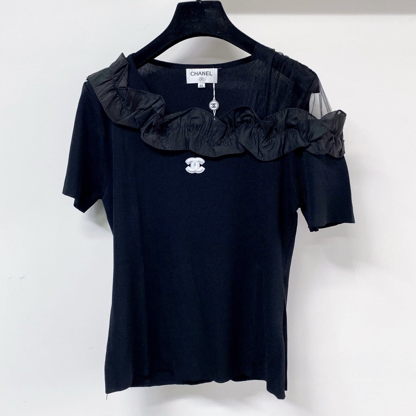 Chanel Short-Sleeve T-Shirt Black in Wool 125426
