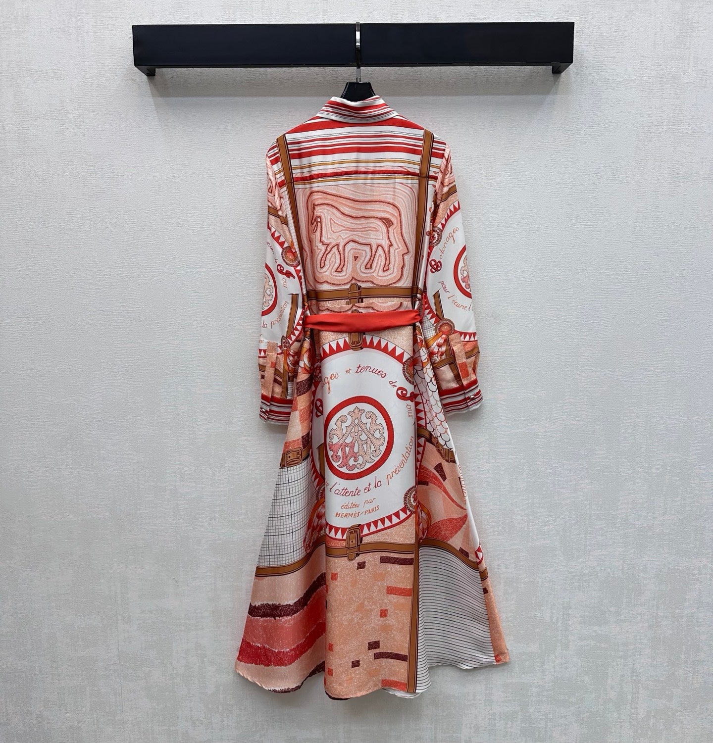 Hermes 26 Printed Waist-Waisted Maxi Dress Orange in Mulberry Silk 137384