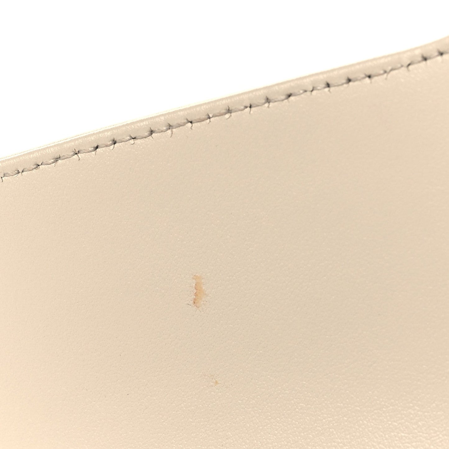 Calfskin Matelasse Small GG Marmont Shoulder Bag White