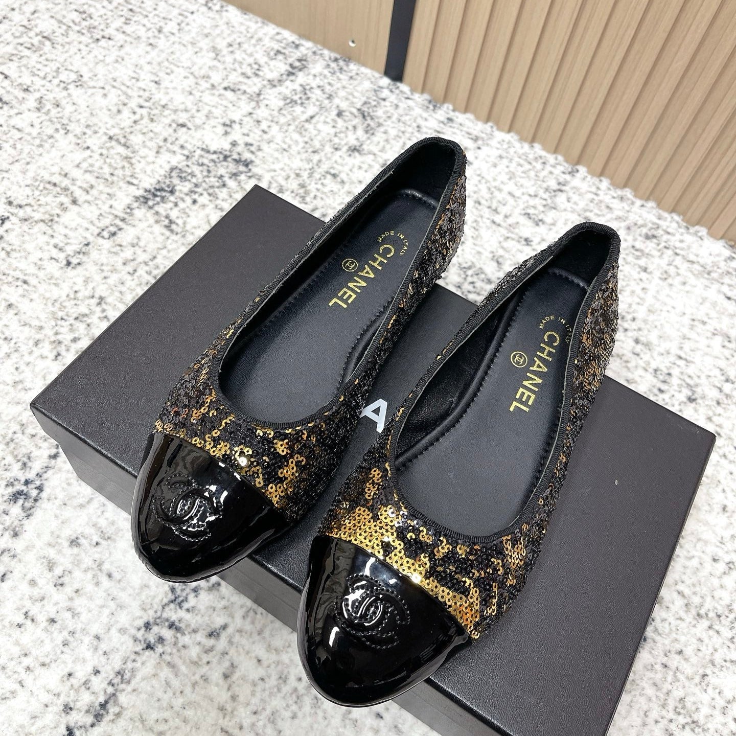 Chanel Coco Mark Ballet Flat Black with Gold in Lambskin 591379