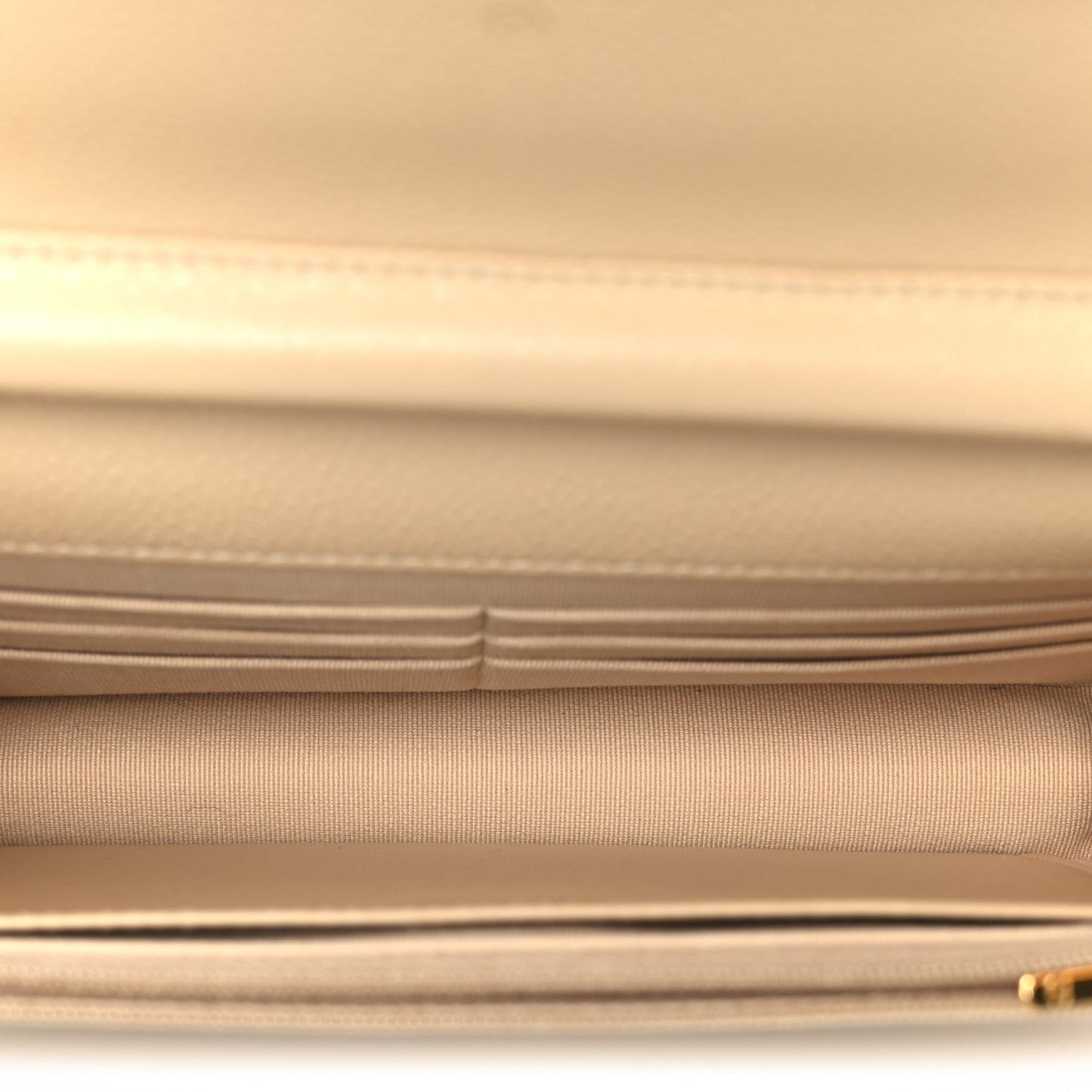 Caviar Quilted Wallet on Chain WOC Beige