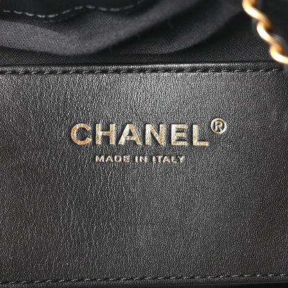 Caviar Quilted Medium Chanel 25 Handbag Black